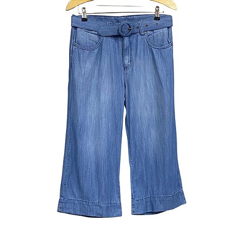 Calça Pantacourt Jeans c/ Cinto Forrado
