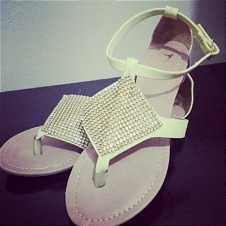 Sandalia com strass