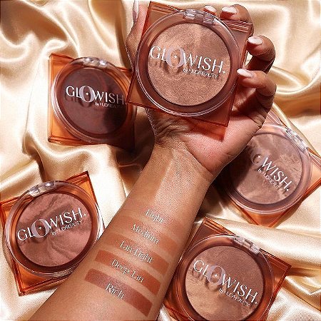 02 Medium - golden toned bronze suitable for light medium to medium HUDA BEAUTY GloWish Soft Radiance Bronzing Powder 8g