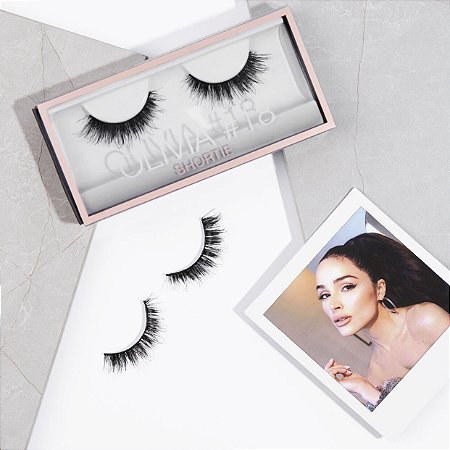 Olivia #18 Classic False Lashes HUDA BEAUTY Par de Cílios