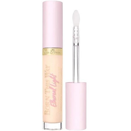 Graham Cracker - light with golden undertones Born This Way Ethereal Light Smoothing Concealer corretivo 5ml