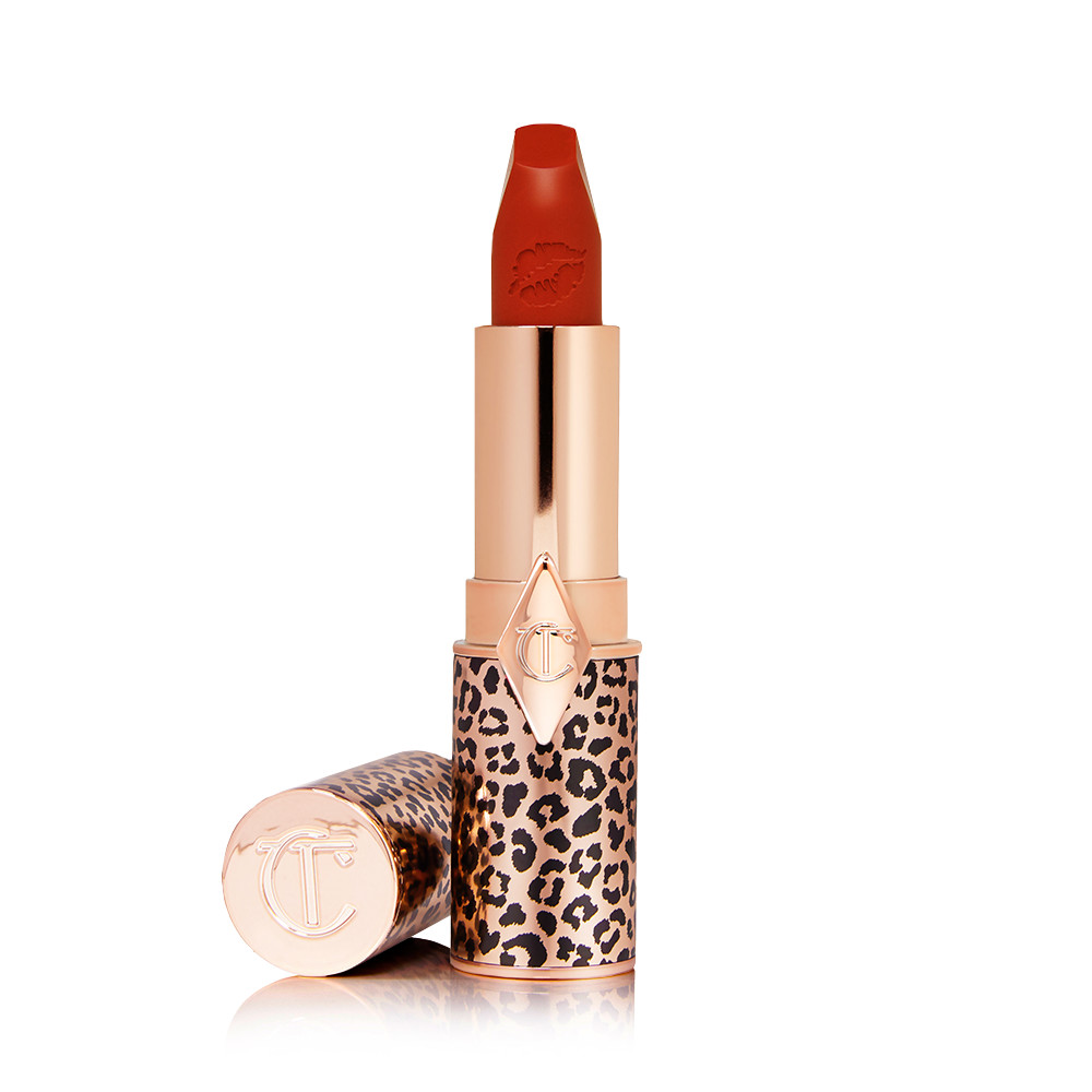 RED HOT SUSAN CHARLOTTE TILBURY MATTE REVOLUTION LIPSTICK BATOM