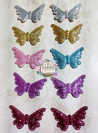 Borboletas com detalhes em glitter.