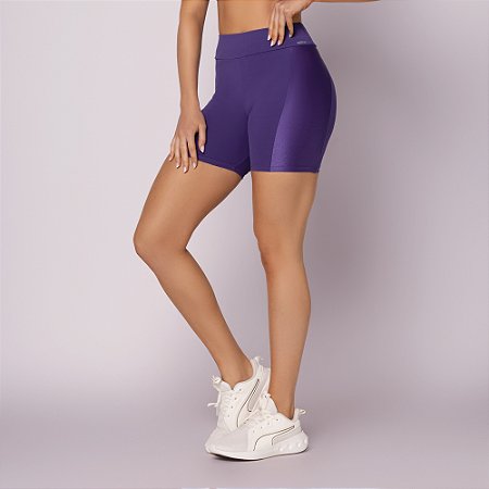 SHORTS COM RECORTE
