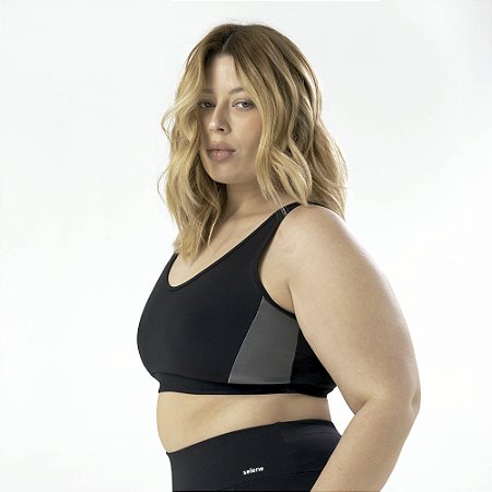 TOP COM RECORTE - PLUS SIZE