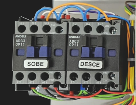 AC02 - KIT CONTATORES PARA ACIONAMENTO DE MOTOR