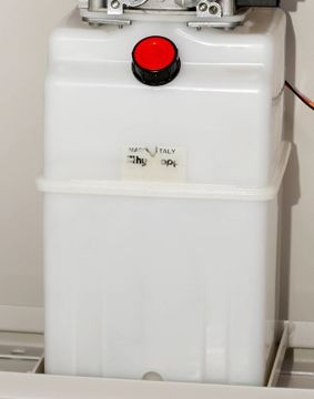 TANQUE PLASTICO CAPACIDADE 6L PARA UNIDADE GRUI