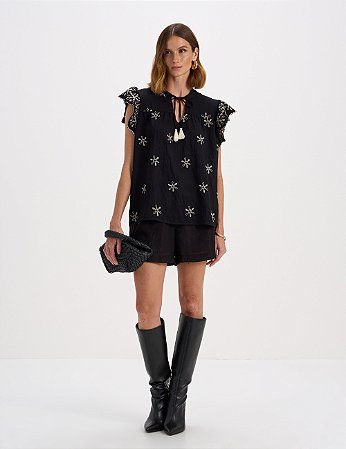 Blusa bordado floral preto