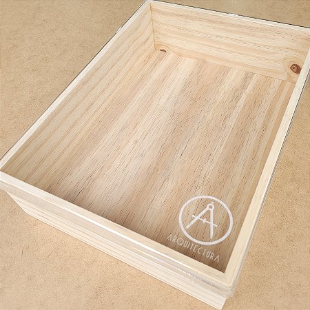 Caixa em madeira pinus e acrílico ( interno 42x32x7cm) para álbum 40x30