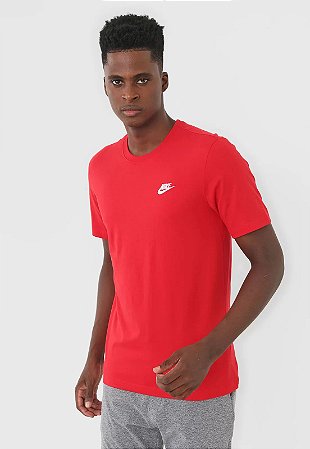 Camiseta Nike Club Vermelha