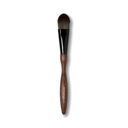 Victoria Beckham 10. Flat Complexion Brush