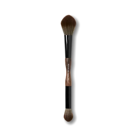 Victoria Beckham 13. Sculpt & Blend Brush