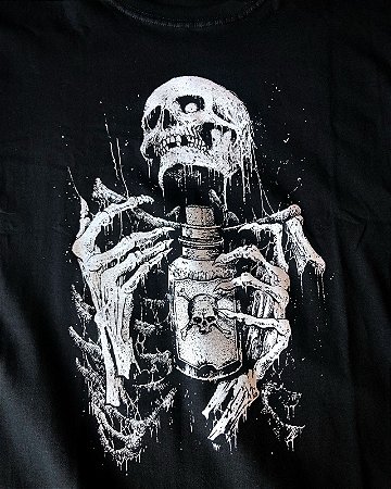 Camiseta Caveira Veneno