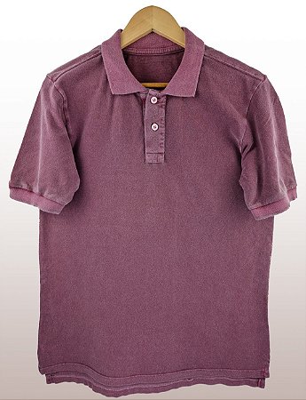 CAMISA POLO ESTONADA VINHO MALHA PIQUET - R$ 49,90 no PIX ou R$ 52,54 no cartão e para compras no site acima de R$ 400,00 usando o cupom 5000.