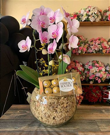 Orquídea pendente com Ferrero rocher