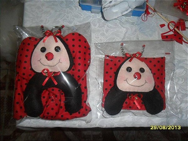 Conjunto Joaninha - Pegador de Geladeira e Puxa Saco
