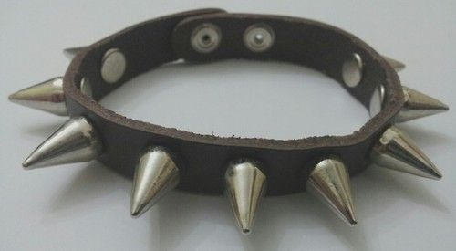 Pulseira de Spike Courinho - Marrom
