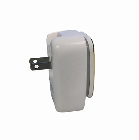 LAMPADA DE TOQUE LED COM CARREGADOR 2 USB 2.4A + CABO V8 BASIKE BA-CAR0042