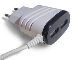 CARREGADOR MOTOROLA CAIXA COM FIO MAIS DUAS ENTRADAS USB