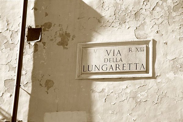 Via Lungaretta Roma