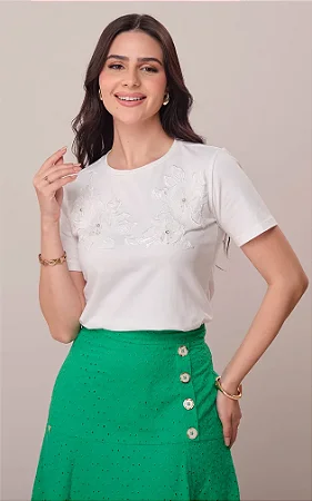 Blusa Curta com Aplicação Floral Branca Elora - Tata Martello