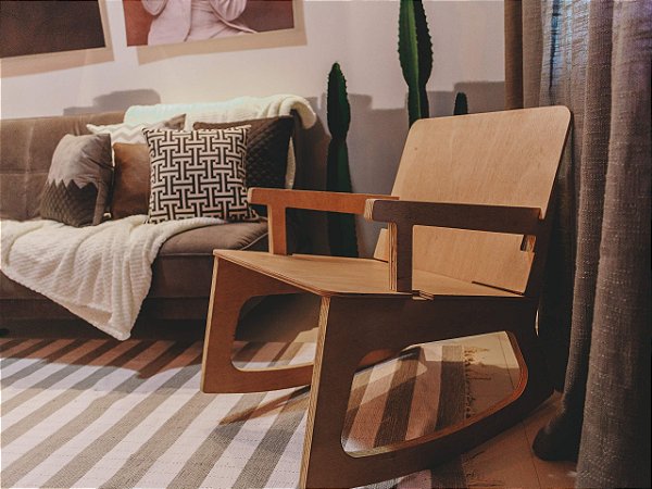 Cadeira de Balanço SATURNO