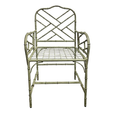 Cadeira com bracos faux bamboo de ferro verde celadon
