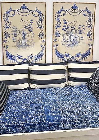 Quadro chinoiserie azul e branco moldura bambu camponesa