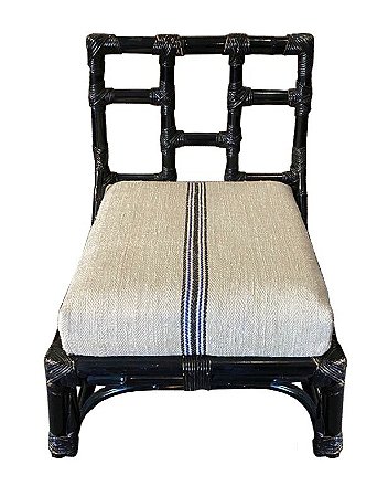 Cadeira de bambu decorativa P com tecido de sacaria vintage
