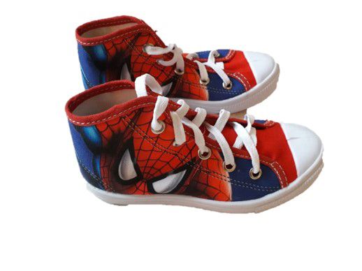 homem aranha tenis