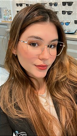 Óculos feminino leve e delicado