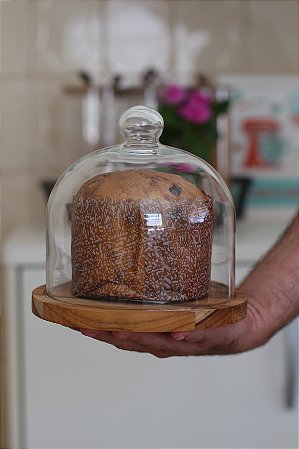 Porta panetone de madeira Teca com redoma
