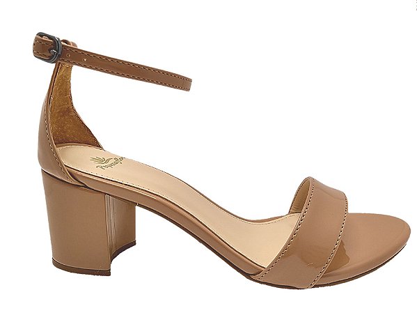 SANDALIA SALTO GROSSO VERNIZ COR AMBAR BRILHO - Pequenaflor - Calçados  Femininos para Pés Pequenos - 31 32 33 e 34
