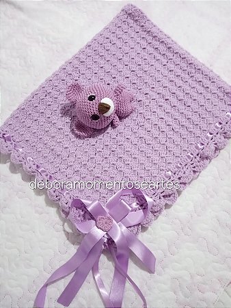 Manta de crochê para bebê com amigurumi