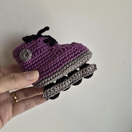 Sapatinho de crochê Patins