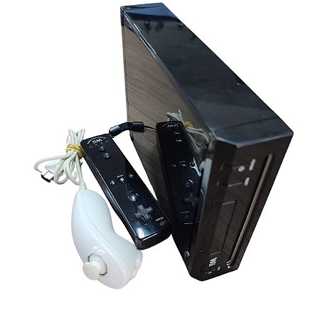 Console Nintendo Wii Preto (Nunchuck Branco + Jogo) - Usado