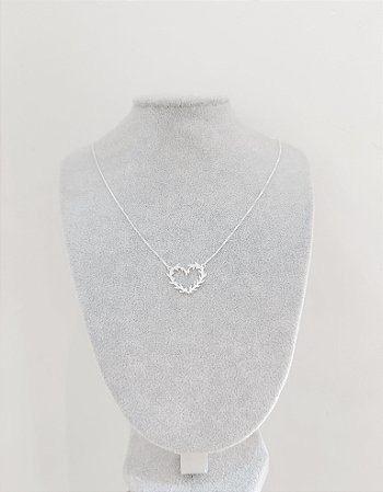 Colar de prata coração folhas 45cm atacado