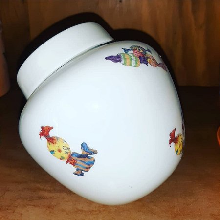 Baleiro de porcelana