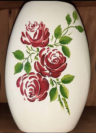 Vaso de cerâmica pintado a mão