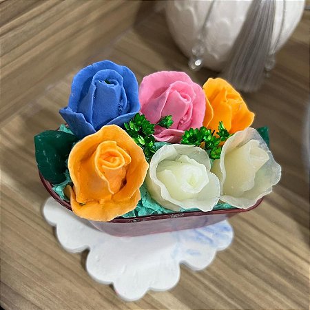 Banheira com Tulipas coloridas