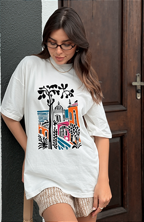 T-SHIRT OVERSIZED ESTAMPA LOCALIZADA VILA