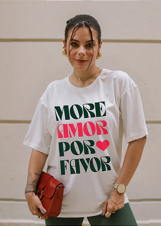 T-SHIRT OVERSIZED ESTAMPA LOCALIZADA MORE AMOR POR FAVOR