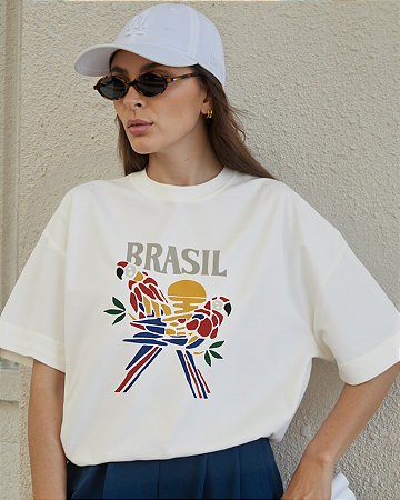 T-SHIRT OVERSIZED ESTAMPA LOCALIZADA ARARA POR DO SOL