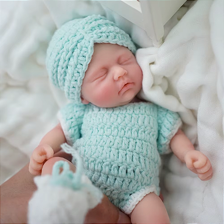 Mini Reborn Silicone Sólido Delicada