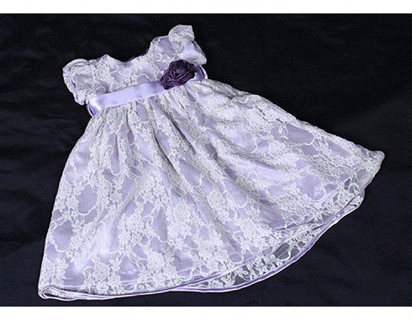 vestido de renda lilas