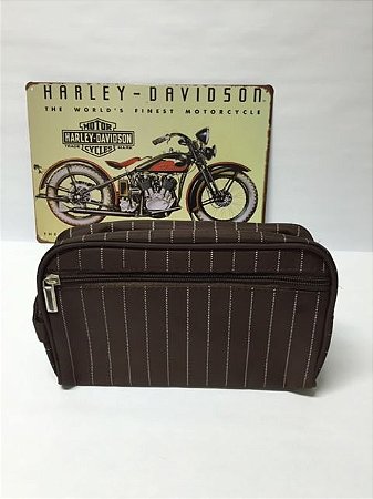 necessaire masculina com placa decorativa