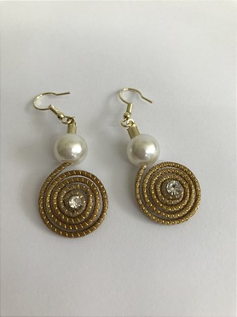 Brinco capim dourado