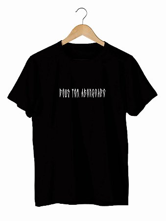 Camiseta "Deus tem abençoado"  RL 10 Anos⭐