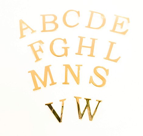 Pingente Letra Inicial em ouro 18k