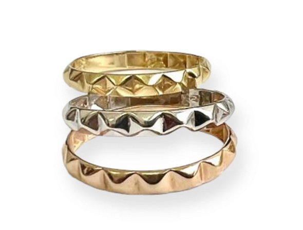 Anel Abaulado em ouro 18k